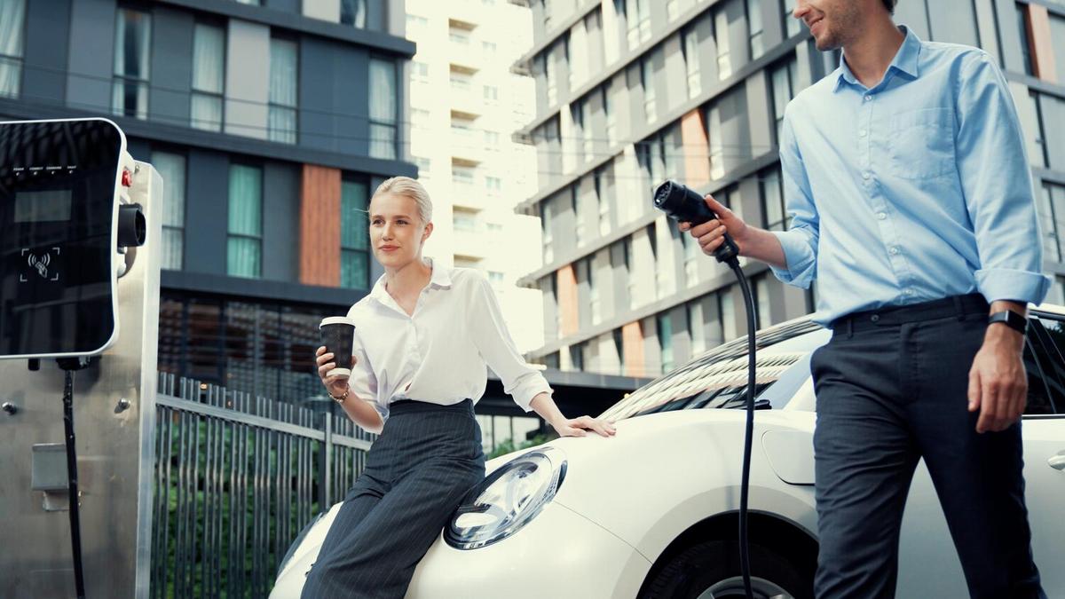 Comparing the Cost of Ownership: Electric vs. Gasoline Cars